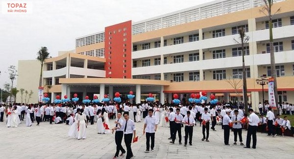 Trường Chuyên Trần Phú Hải Phòng áp dụng mức học phí theo quy định của Bộ GD&ĐT