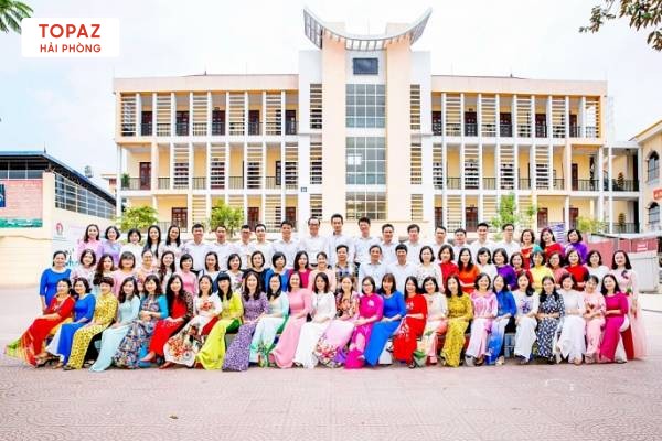 Trường THCS Chu Văn An là một trong những trường trung học cơ sở nổi tiếng tại Hải Phòng