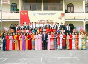 Đội ngũ giáo viên Trường THPT Lê Hồng Phong Hải Phòng