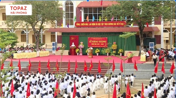 Trường Trung học phổ thông Mạc Đĩnh Chi Hải Phòng nằm tại địa chỉ 18 Mạc Đăng Doanh, Anh Dũng, Dương Kinh, Hải Phòng