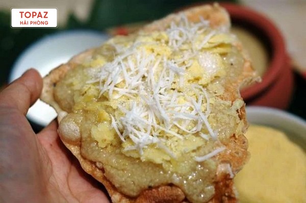 Bánh Đa Kê Hải Phòng là một biểu tượng ẩm thực của vùng đất Hải Phòng, đã tồn tại trong nhiều thế kỷ.