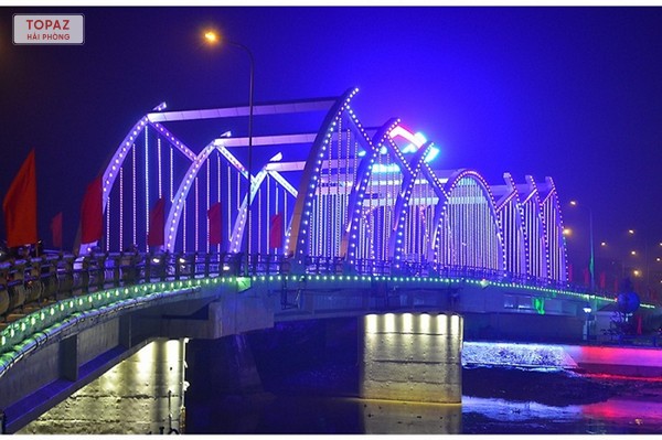 Cầu Quay Hải Phòng: Khám Phá Lịch Sử Độc Đáo Ít Ai Biết