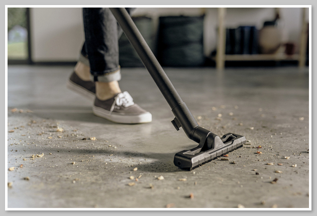 Máy hút bụi là một trong những thiết bị gia dụng thiết yếu trong gia đình